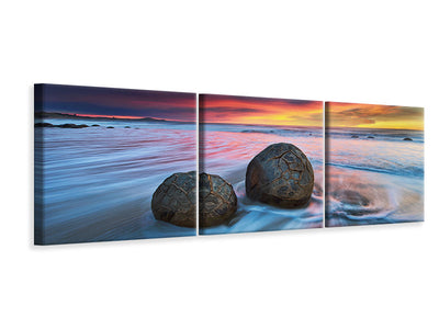 panoramic-3-piece-canvas-print-moeraki-boulders-ii